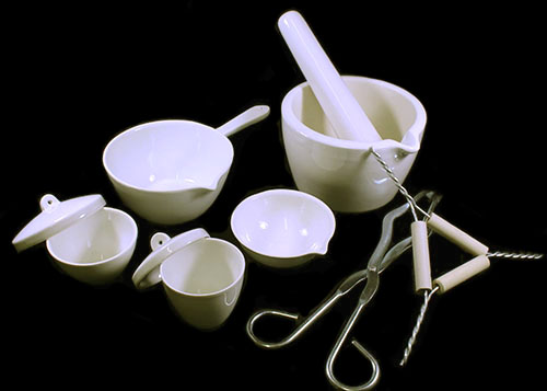 Porcelainware Set - Click Image to Close